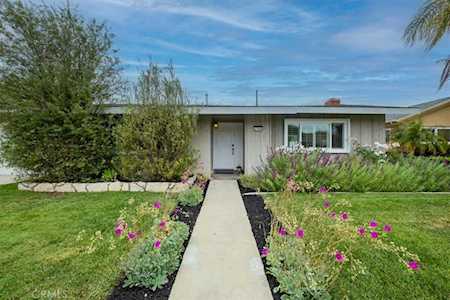 2746 De Soto Ave Costa Mesa, CA 92626