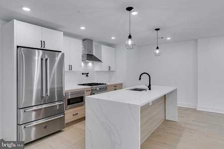 705 S 19th St #4 Philadelphia, PA 19146