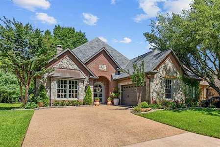 2608 Brookside Court Mckinney, TX 75072