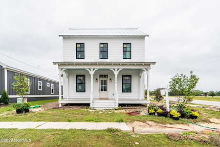 206 Ward Road Swansboro, NC 28584