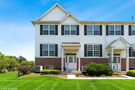 2281 Beresford Dr Yorkville, IL 60560