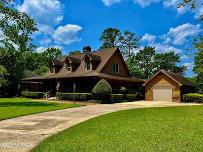 3303 Peppercorn Road New Bern, NC 28562