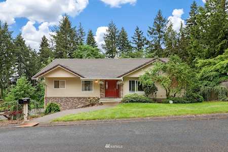 2424 Park Hill Dr Longview, WA 98632