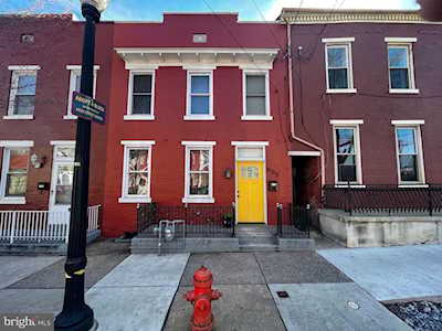 605 N Queen St Lancaster, PA 17603
