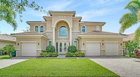 820 Edgebrook Lane West Palm Beach, FL 33411