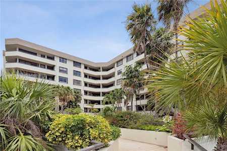 170 Ocean Lane Dr #502 Key Biscayne, FL 33149