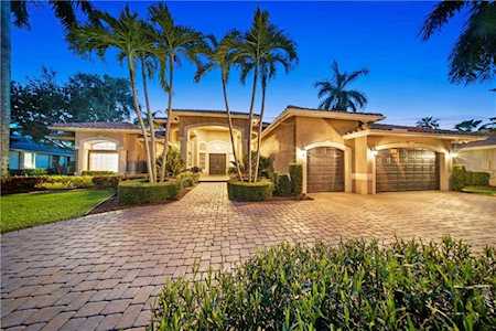 6255 NW 120th Dr Coral Springs, FL 33076