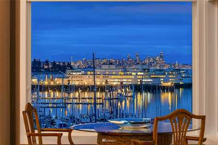 560 Wood Ave SW #302 Bainbridge Island, WA 98110