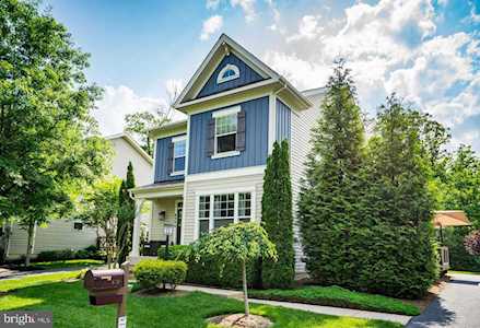 8324 Farebrook Place Gainesville, VA 20155