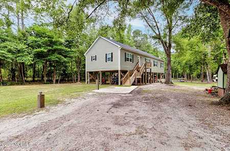 309 Burgaw Creek Loop Road Burgaw, NC 28425