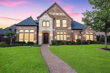 3220 Glade Pointe Court Hurst, TX 76054
