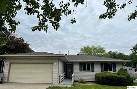 940 Parkview Ln Lincoln, NE 68512
