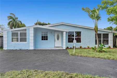 541 NW 39th St Oakland Park, FL 33309