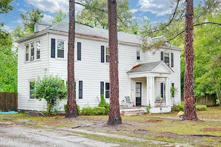 411 Mccaskill Avenue Maxton, NC 28364