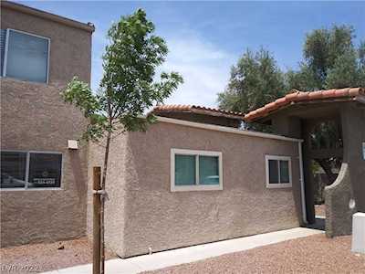 578 Roxella Ln #C Las Vegas, NV 89110