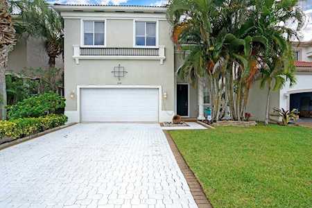 1043 Grove Park Circle Boynton Beach, FL 33436