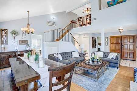 10113 Greenleaf Road Spring Valley, CA 91977
