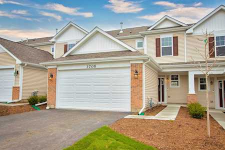 3810 Monica Ln #5 Johnsburg, IL 60051