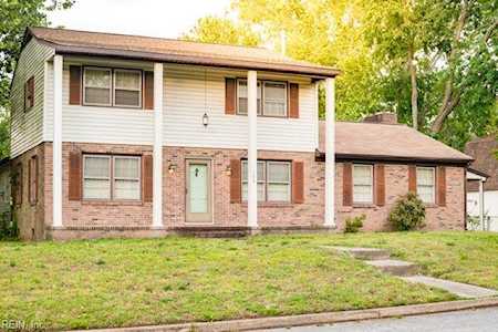 106 Hertzler Rd Newport News, VA 23602