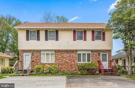 211 142nd St #B Ocean City, MD 21842