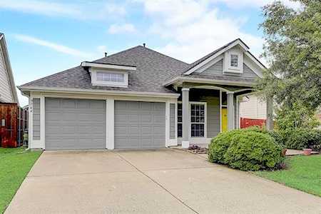 9764 Old Field Drive Mckinney, TX 75072