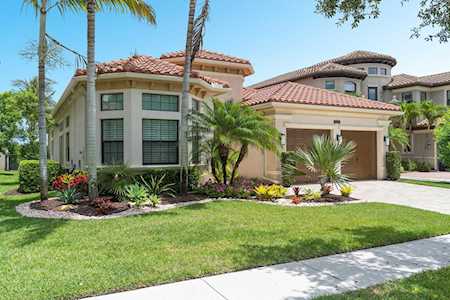 8255 Lost Creek Lane Delray Beach, FL 33446