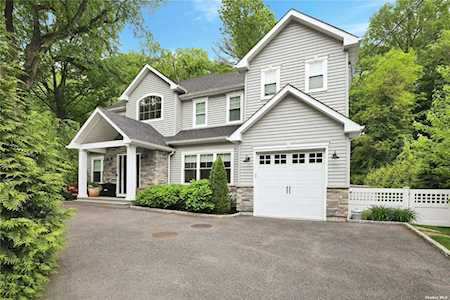 301 Prospect Avenue Sea Cliff, NY 11579