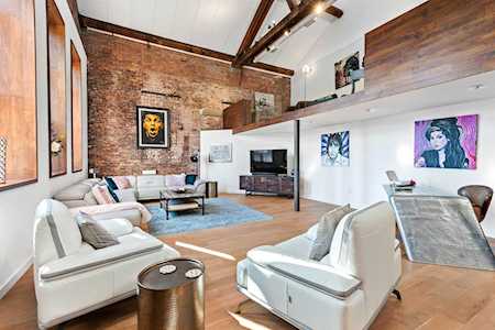 299 Pavonia Ave #3-1 Jersey City, NJ 07302