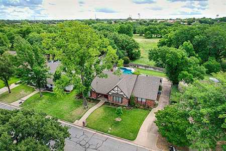 2207 Southcrest Drive Arlington, TX 76013
