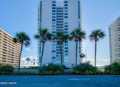 3043 Atlantic Avenue #203 Daytona Beach Shores, FL 32118