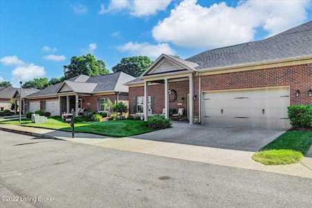 6419 Clover Trace Cir Louisville, KY 40216