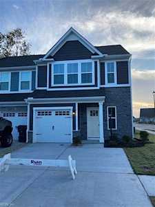 1627 Redwing Arch Chesapeake, VA 23323