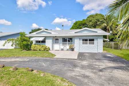 6431 NW 34th Avenue Fort Lauderdale, FL 33309