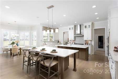 14104 Hollins Grove Ave Huntersville, NC 28078