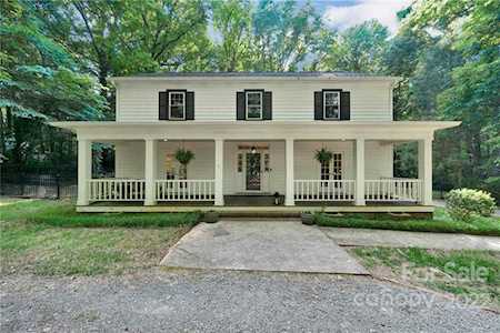 6633 Silver Fox Rd Charlotte, NC 28270