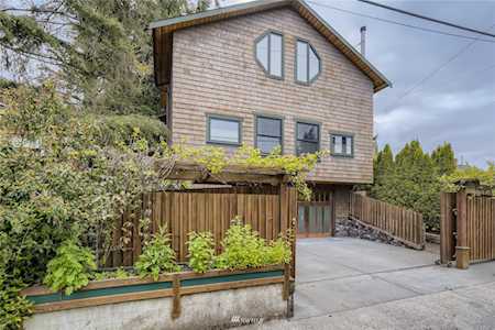 8611 16th Ave SW Seattle, WA 98106