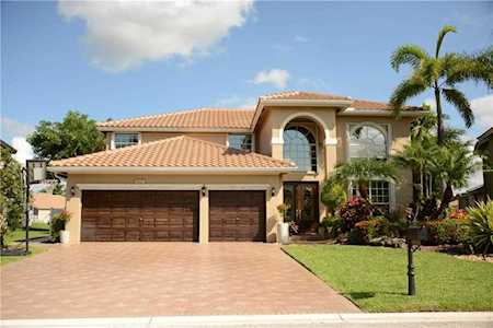 5920 NW 54th Cir Coral Springs, FL 33067