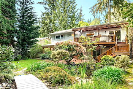 12823 NE 107th Place Kirkland, WA 98033