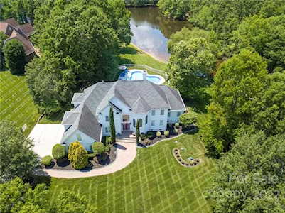 1700 White Pond Ln Waxhaw, NC 28173