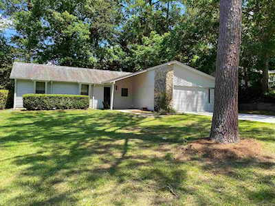 1129 Cross Creek Circle Tallahassee, FL 32301
