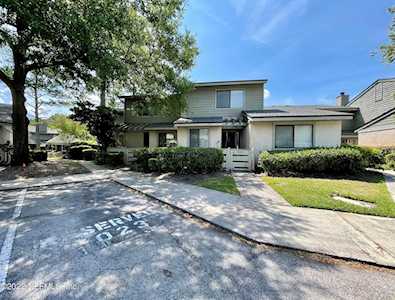 7701 Baymeadows Cir Jacksonville, FL 32256