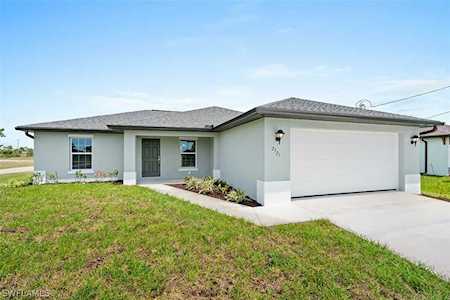 1405 E 7th St Lehigh Acres, FL 33972