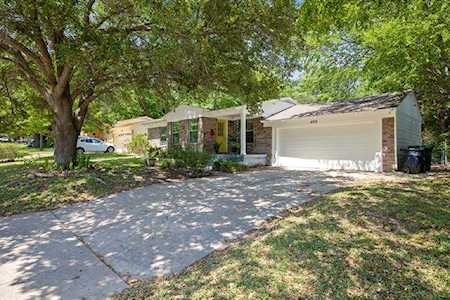 4752 Staples Avenue Fort Worth, TX 76133