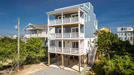 408 S Topsail Drive Surf City, NC 28445