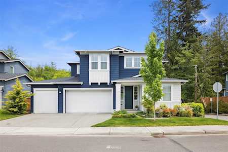 2455 NE Sunnymede St Poulsbo, WA 98370