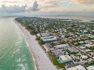 6812 Gulf Dr Holmes Beach, FL 34217