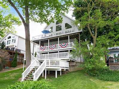 5401 Dooley Dr Fenton Twp, MI 48451