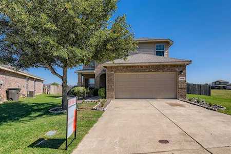1629 Kings Glen Lane Fort Worth, TX 76140