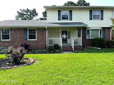 115 Linda Loop Jacksonville, NC 28546