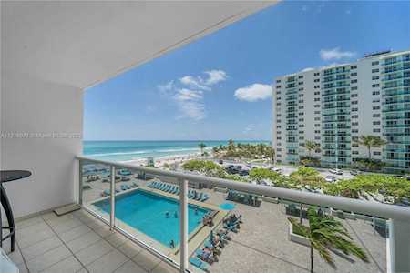 3725 S Ocean Dr #508 Hollywood, FL 33019